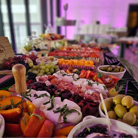 𝟖/𝟗 Co-Hosting a PARTY! 🎊🥳🎊🥳🎊🥳 - Picture 16 of 16